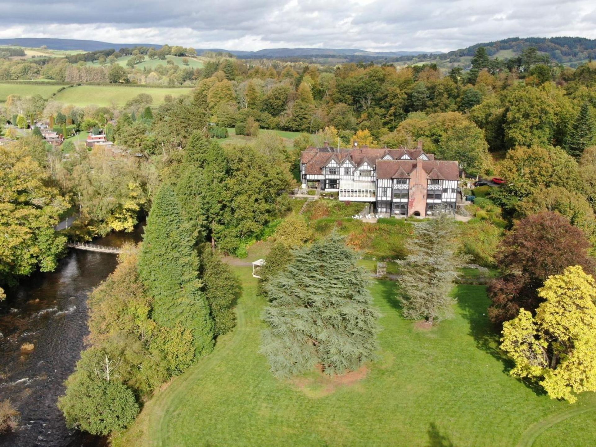 Caer Beris Manor By Group Retreats Villa Builth Wells Exterior foto